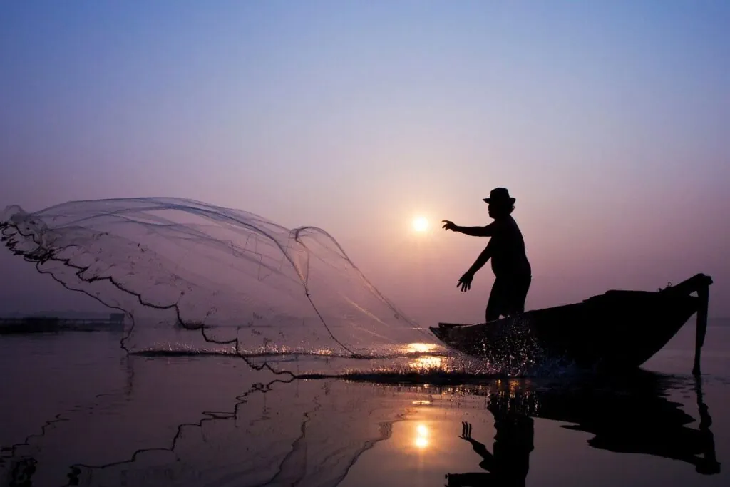 A Parábola da Rede: Encontrando Significado nas Escrituras e Lições para a Vida