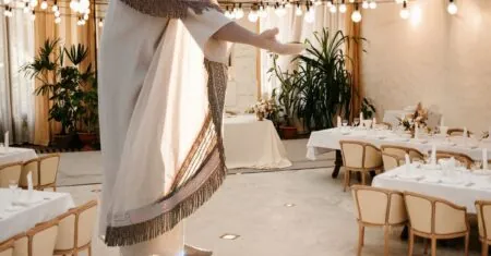 Parábola do banquete de casamento: explicação e 8 lições para nossa vida