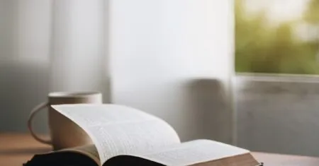 30 versículos matinais para começar o dia com Deus