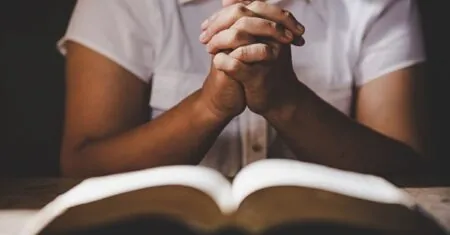 Santidade: Qual o Significado de ser Santo na Bíblia?