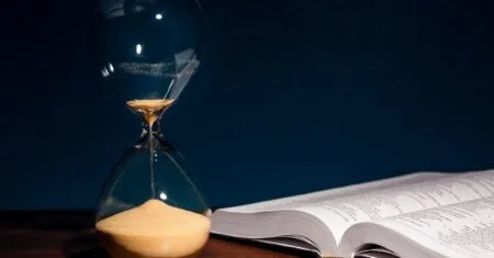 7 versículos bíblicos sobre os últimos dias para refletir o fim
